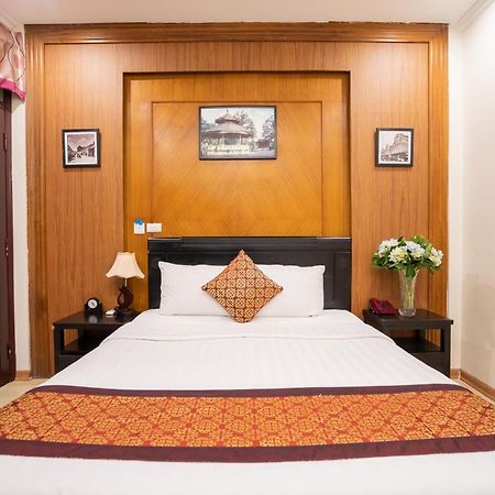 Ha Noi Lake View Hotel & Travel Hanoi Exteriör bild